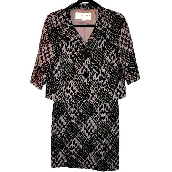 Trina Turk Dresses & Skirts - Trina Turk 2 Piece Skirt Suit Set - snake print